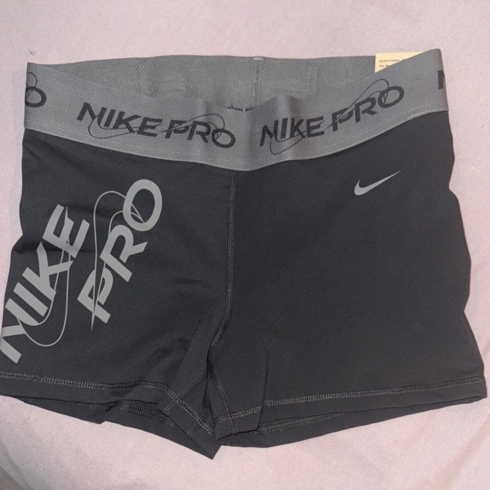 New w tags Nike pros Black and Gray Shorts